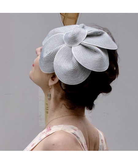 Pearl Colored Stitch Petal Headpiece