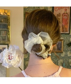 Ivory Tulle Wide Scrunchie