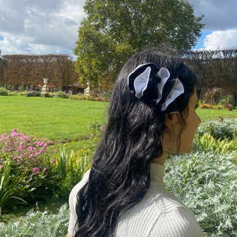 Moveable Grosgrain Ruffle Barrette